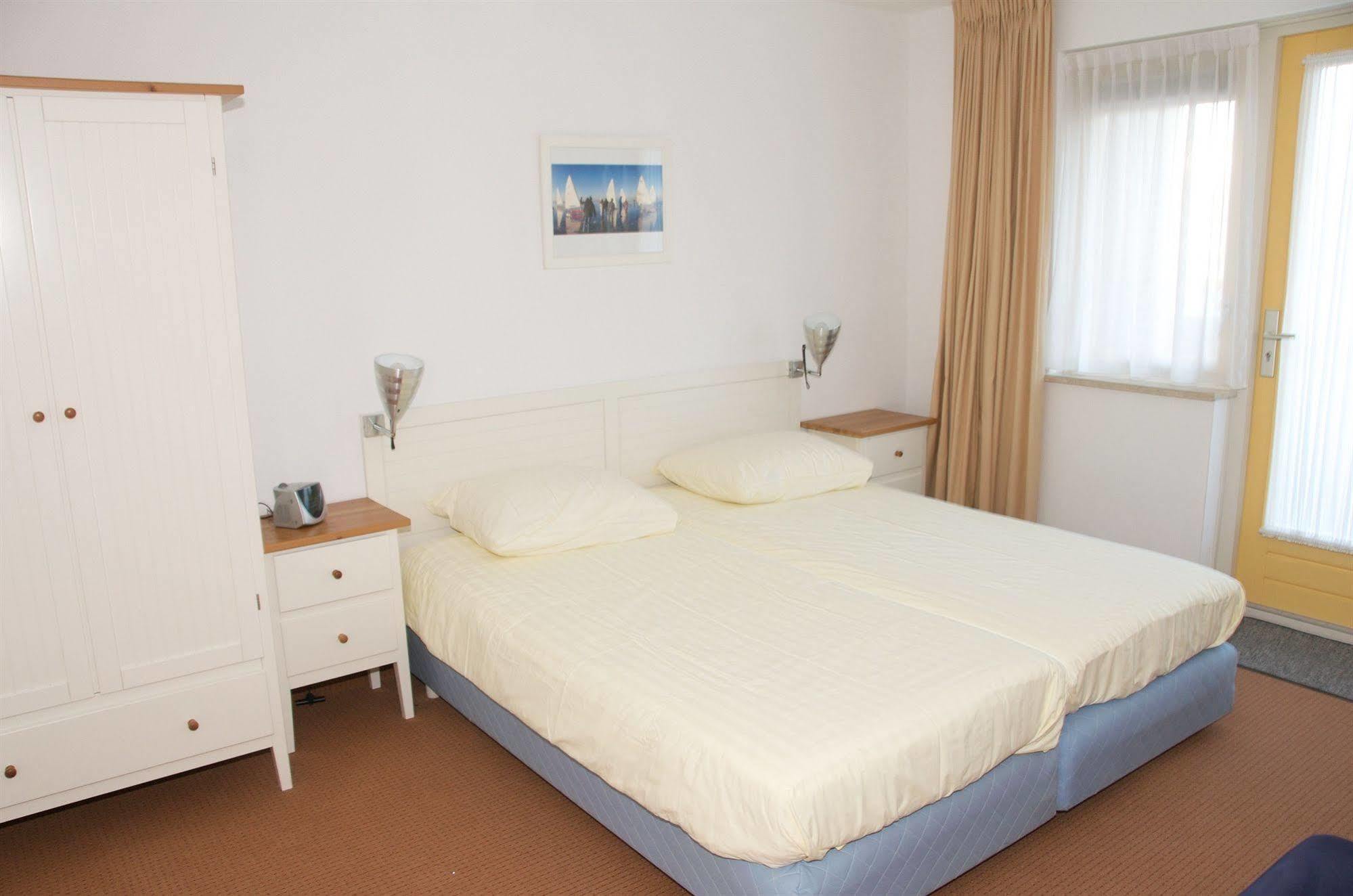 Hotel Kogerstaete Texel De Koog  Zewnętrze zdjęcie